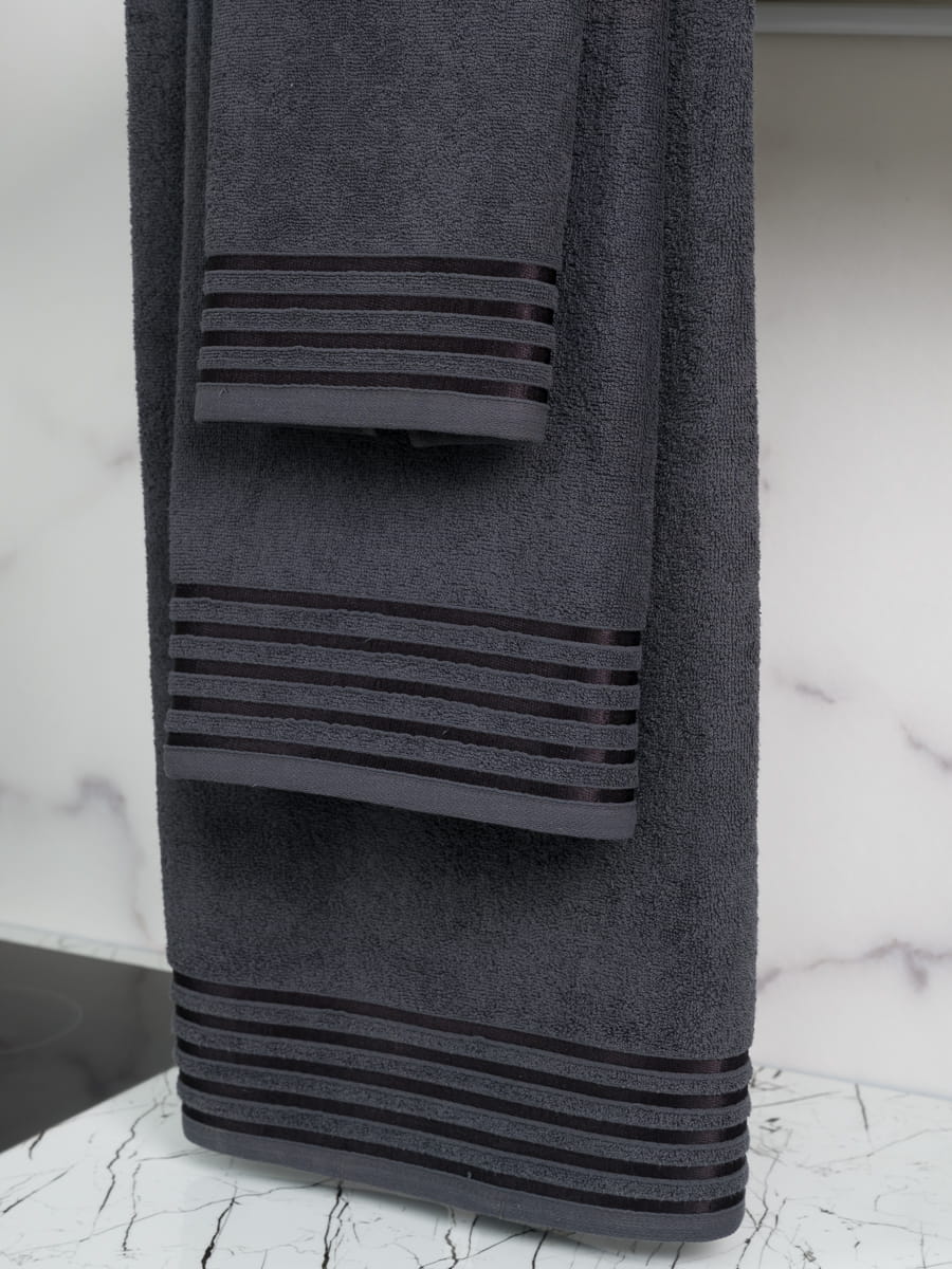 снимок Набор Полотенец махровых PandaHug Cozy Stripe темно-серое 140х70, 90х50, 40x70  пл. 400 гр м2 от магазина BIO-TEXTILES ОПТ