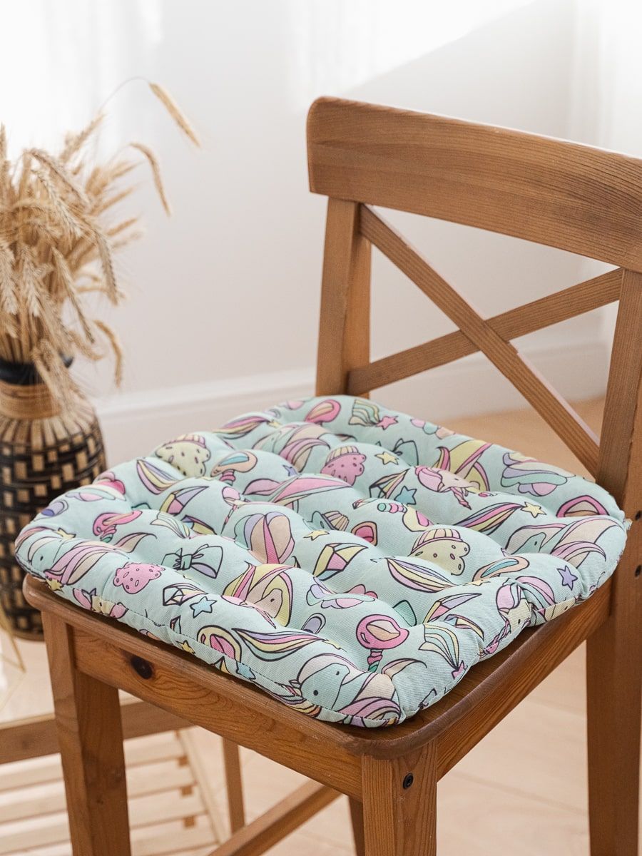 снимок Подушка на стул "Единороги" с лузгой гречихи 40*40 от магазина BIO-TEXTILES ОПТ