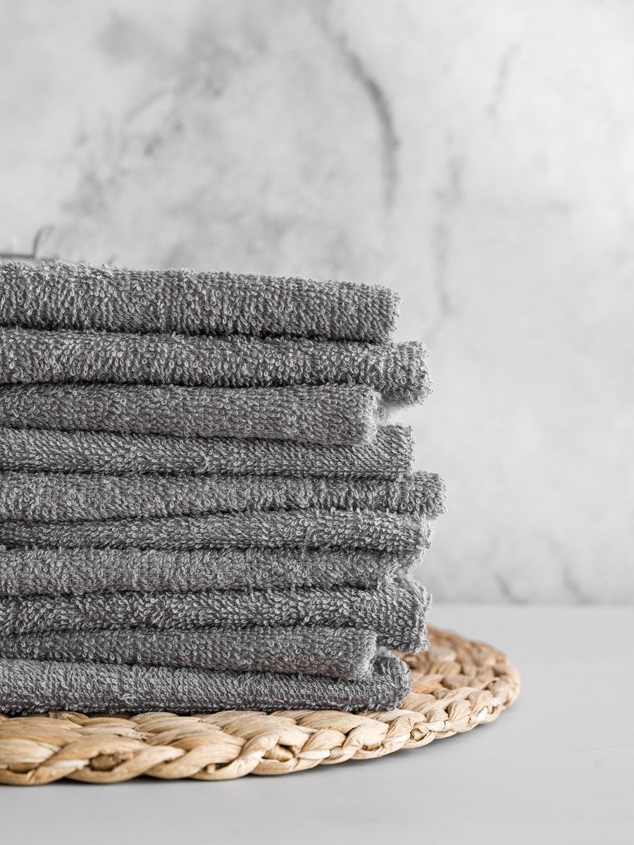 снимок Набор махровых салфеток 10 шт ( 30*30 ) с петелькой, темно-серый  от магазина BIO-TEXTILES ОПТ