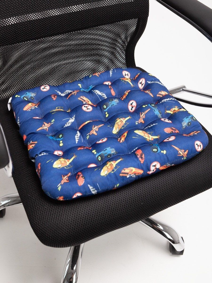 снимок Подушка на стул "Машинки" с лузгой гречихи 40*40 от магазина BIO-TEXTILES ОПТ