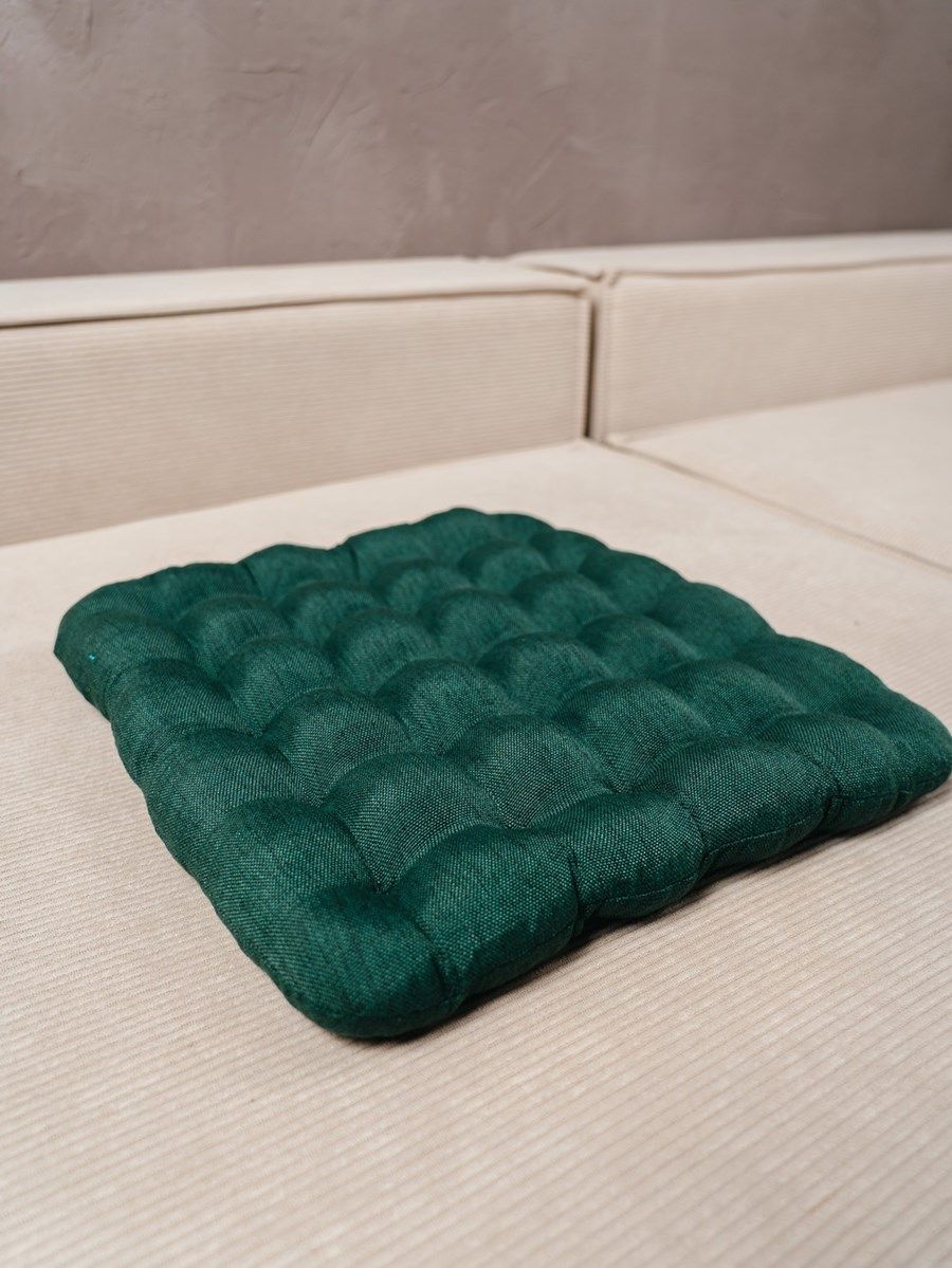 снимок Био-подушка на стул с лузгой гречихи, рогожка, зеленая,  40*40 + лаванда от магазина BIO-TEXTILES ОПТ