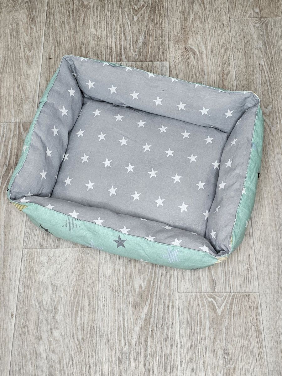 снимок Лежак для кошек и собак "звезды" серый, зеленый от магазина BIO-TEXTILES ОПТ