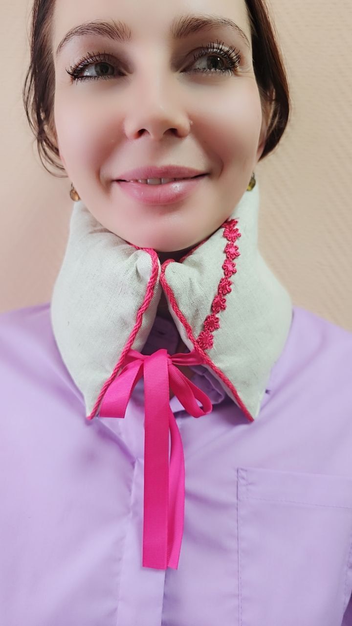 снимок Воротник "ВИШНЕВЫЕ ОБЪЯТИЯ" малиновое кружево от магазина BIO-TEXTILES ОПТ